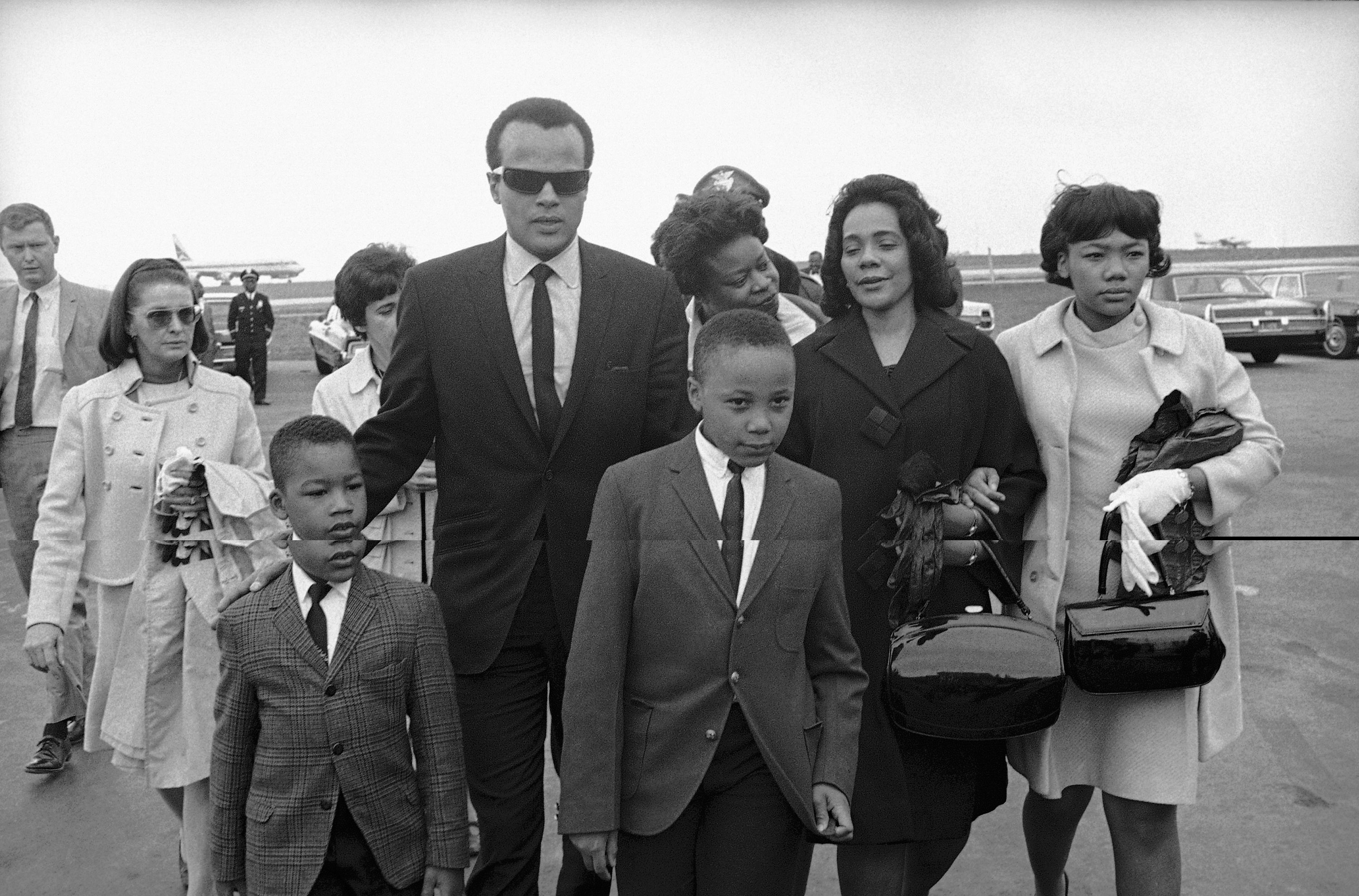 PHOTOS: Martin Luther King Jr.'s Family Life | ATL19682998 x 1977